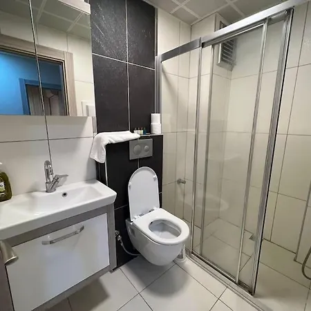 Konyaalti Sahiline Arac Ile 5 Dk Merkezi Konum '14' * Antalya